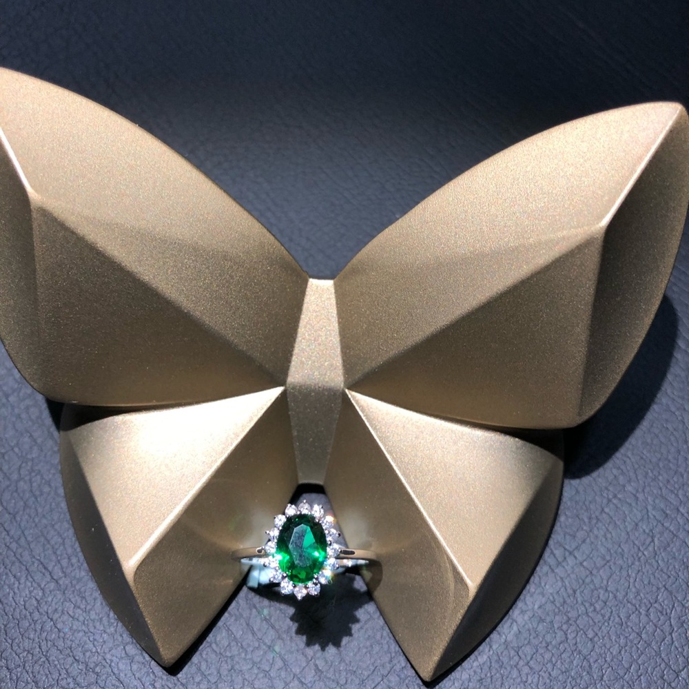 Blue and green Diamond rings